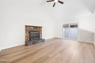 Photo #4: 250057029 Listing