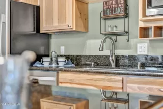 Photo #3: 250057036 Listing