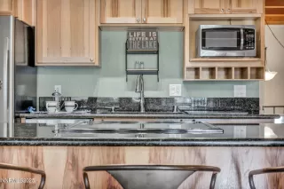 Photo #4: 250057036 Listing