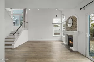 Photo #3: 250057078 Listing