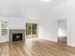 Photo #2: 250057104 Listing 