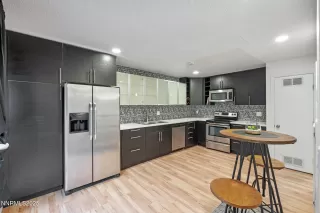 Photo #2: 250057160 Listing 