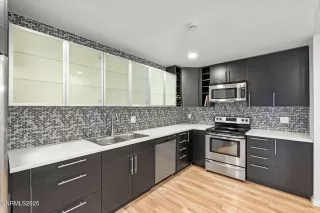 Photo #4: 250057160 Listing 