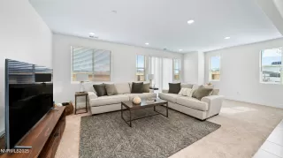 Photo #3: 250057173 Listing