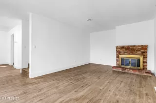 Photo #5: 250057204 Listing