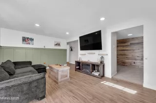 Photo #3: 250057269 Listing 