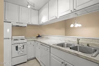 Photo #2: 250057283 Listing 