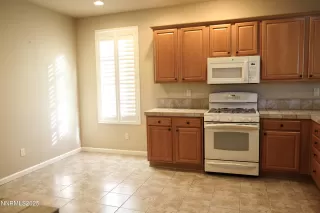 Photo #6: 250057301 Listing