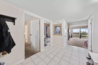 Photo #1: 250057309 Listing