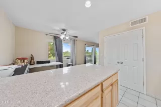 Photo #4: 250057309 Listing