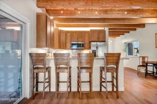 Photo #4: 250057311 Listing