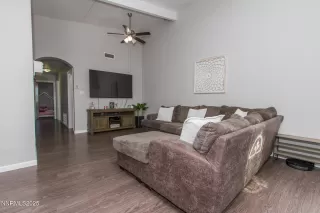 Photo #1: 250057378 Listing