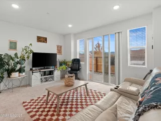 Photo #4: 250057413 Listing