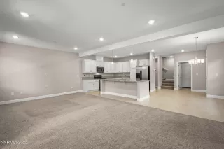 Photo #4: 250057455 Listing