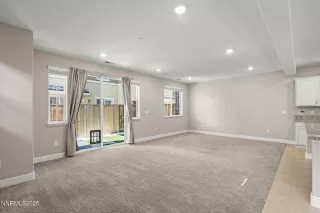Photo #5: 250057455 Listing
