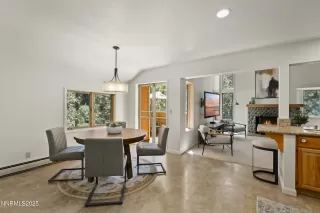 Photo #4: 250057464 Listing