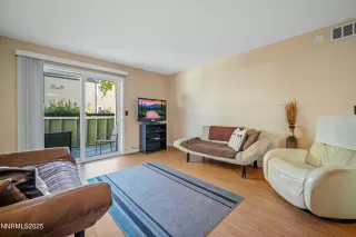 Photo #3: 250057626 Listing