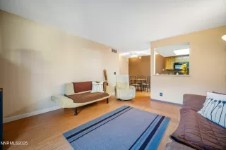 Photo #4: 250057626 Listing