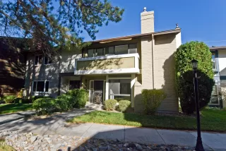 Click for more information on MLS # 250057680 : 1433 FOSTER DRIVE More Details about MLS # 250057680 : 1433 FOSTER DRIVE