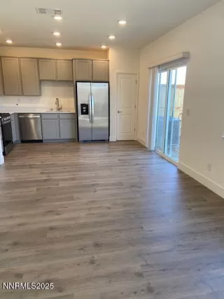 Photo #2: 250057748 Listing 