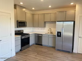 Photo #3: 250057748 Listing 