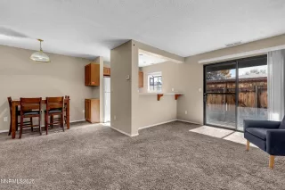 Photo #3: 250057759 Listing