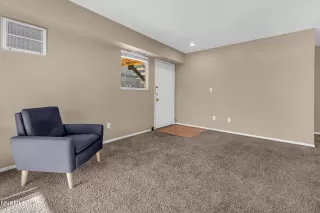 Photo #5: 250057759 Listing