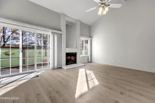 Photo #3: 250057763 Listing