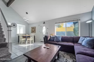 Photo #4: 250057858 Listing