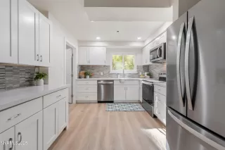 Photo #3: 250057859 Listing