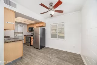 Photo #2: 250057882 Listing