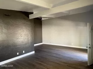 Photo #4: 250057887 Listing