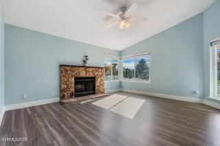 Photo #5: 250057890 Listing