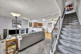 Photo #6: 250057896 Listing