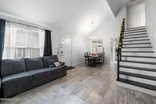 Photo #2: 250057943 Listing 