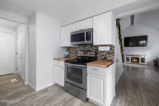 Photo #5: 250057943 Listing 