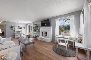 Photo #3: 250057972 Listing