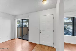 Photo #3: 250057983 Listing