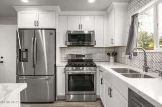 Photo #3: 250057985 Listing