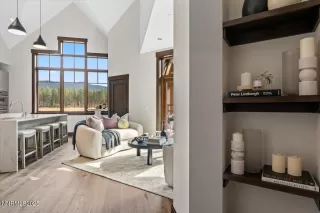 Photo #3: 250058092 Listing 