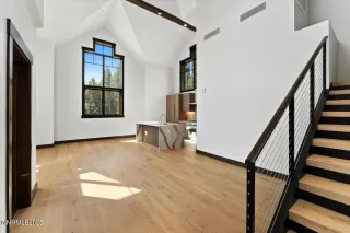 Photo #3: 250058101 Listing 