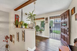 Photo #1: 250058136 Listing