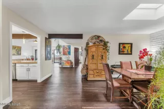 Photo #3: 250058136 Listing