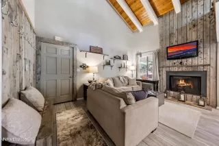 Photo #3: 250058238 Listing