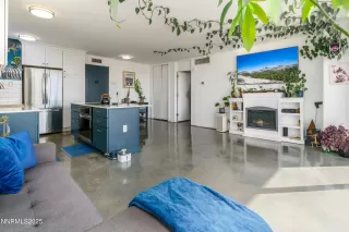 Photo #4: 250058260 Listing