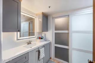 Photo #2: 250058275 Listing