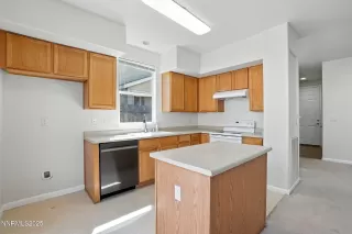 Photo #5: 250058303 Listing 