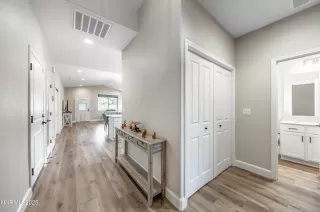 Photo #2: 250058341 Listing