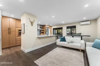 Photo #6: 250058383 Listing