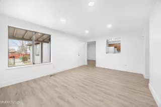 Photo #4: 250058408 Listing 